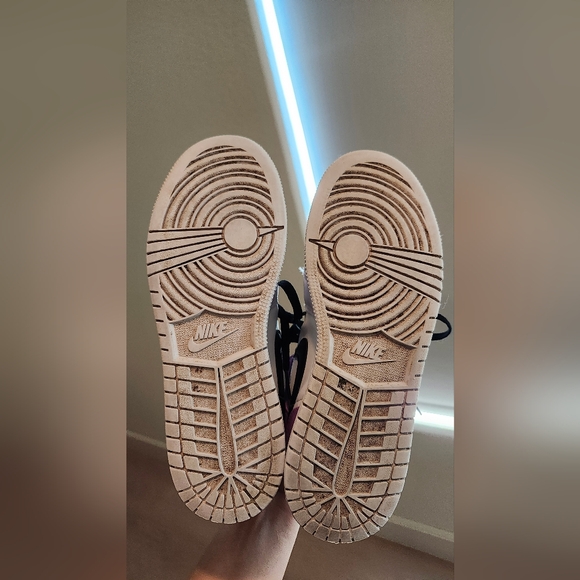 Nike Jordan Sneakers - Picture 5 of 6